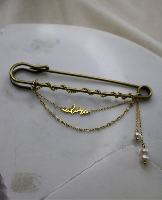 Broche - Adore